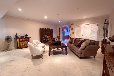 Condo in Bang Lamung, Thailand, 1 bedroom  № 134798 - photo 6