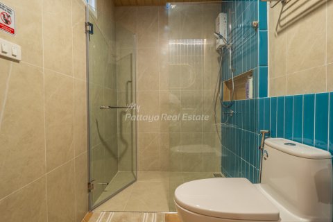 House in Bang Lamung, Thailand 5 bedrooms № 134797 - photo 12