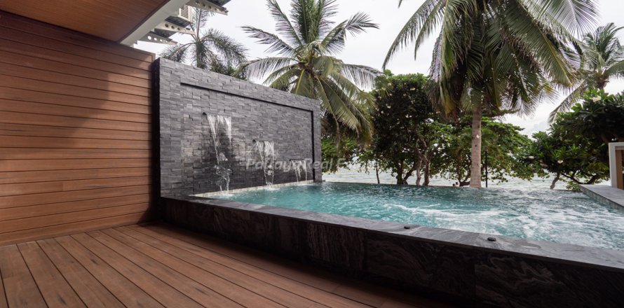 House in Bang Lamung, Thailand 5 bedrooms № 134797