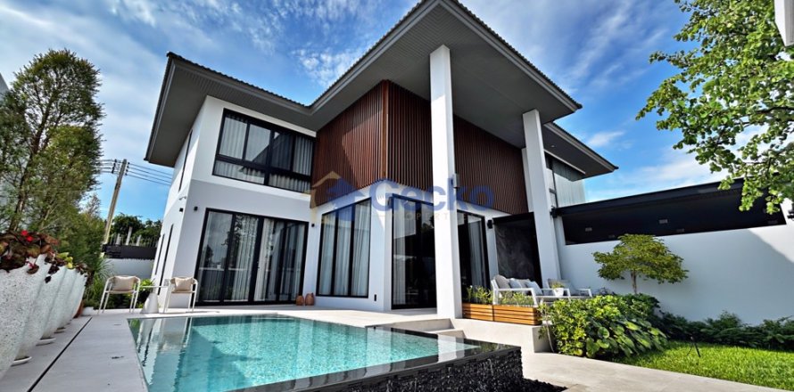 Maison à Pattaya, Thaïlande 4 chambres № 196147