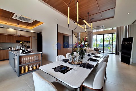 House in Pattaya, Thailand 4 bedrooms № 196148 - photo 6