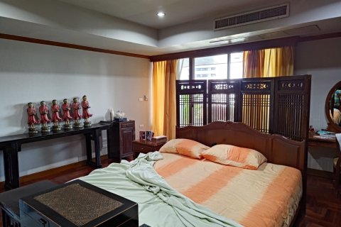 Кондоминиум с 3 спальнями в Ваттхане, Бангкок, Таиланд № 153340 - фото 25