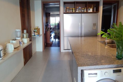 Кондоминиум с 3 спальнями в Ваттхане, Бангкок, Таиланд № 153340 - фото 9