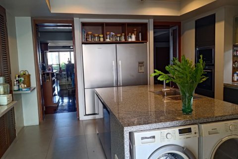 Кондоминиум с 3 спальнями в Ваттхане, Бангкок, Таиланд № 153340 - фото 7