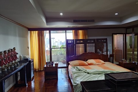 Кондоминиум с 3 спальнями в Ваттхане, Бангкок, Таиланд № 153340 - фото 17