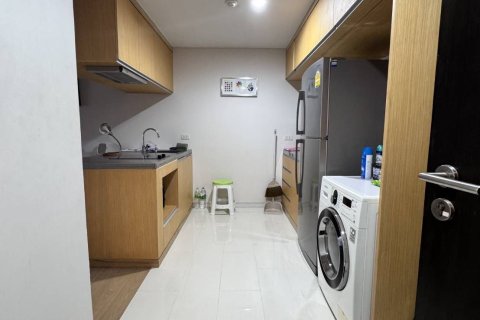 Studio in the Condo in Watthana, Bangkok, Thailand  № 153337 - photo 2