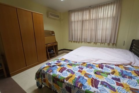 Commercial property in Bang Kapi, Bangkok, Thailand № 156418 - photo 10