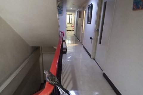 Commercial property in Bang Kapi, Bangkok, Thailand № 156418 - photo 13