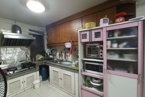 Commercial property in Bang Kapi, Bangkok, Thailand № 156418 - photo 7