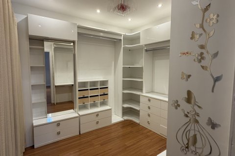 House in Bang Kapi, Bangkok, Thailand 3 bedrooms № 156424 - photo 18