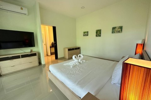 Condo à Phuket, Thaïlande, 3 chambres № 151481 - photo 11