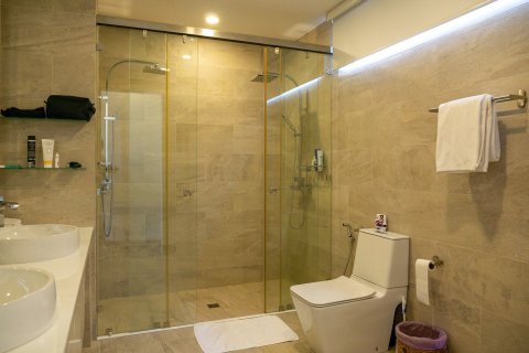 Villa in Phuket, Thailand 4 bedrooms № 151482 - photo 23