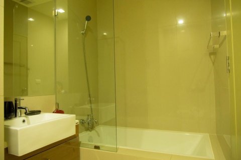 Studio dans le Condo à Watthana, Bangkok, Thaïlande  № 172152 - photo 6