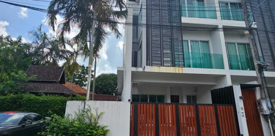 Таунхаус в Пхукете, Таиланд с 4 спальнями  № 172149