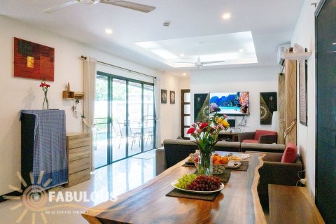 Villa in Rawai, Thailand 2 bedrooms № 179670 - photo 15
