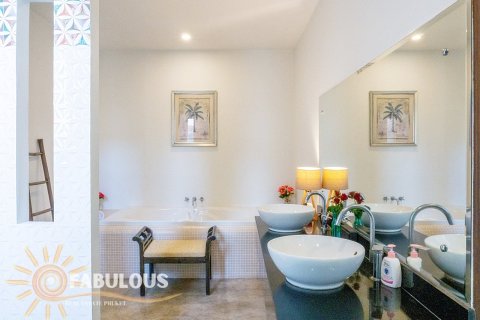 Villa in Rawai, Thailand 2 bedrooms № 179670 - photo 6