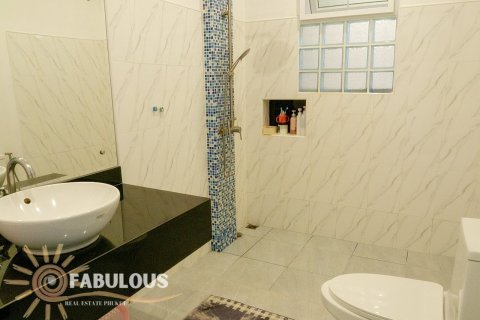 Villa in Rawai, Thailand 2 bedrooms № 179670 - photo 16