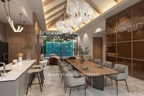 Villa in Bang Tao, Thailand 3 bedrooms № 179667 - photo 2