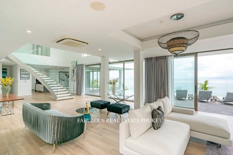Villa in Kamala, Thailand 6 bedrooms № 179665 - photo 2