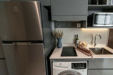 Condo à Phra Khanong, Bangkok, Thaïlande, 2 chambres  № 140642 - photo 4