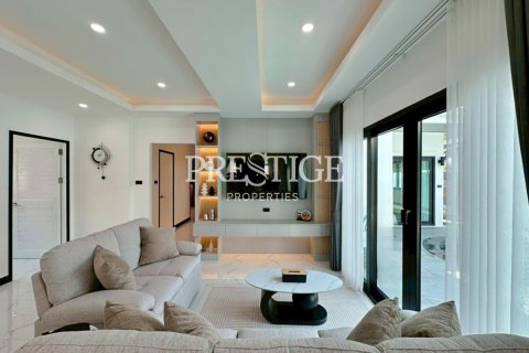 Haus in Pattaya, Thailand 4 Schlafzimmer № 233244 - Foto 5