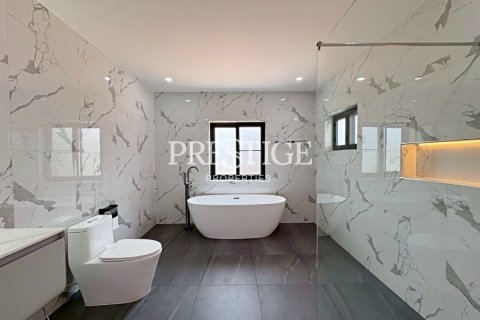 Haus in Pattaya, Thailand 4 Schlafzimmer № 233244 - Foto 16
