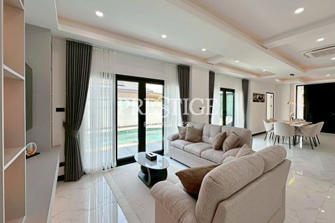 Haus in Pattaya, Thailand 4 Schlafzimmer № 233244 - Foto 2