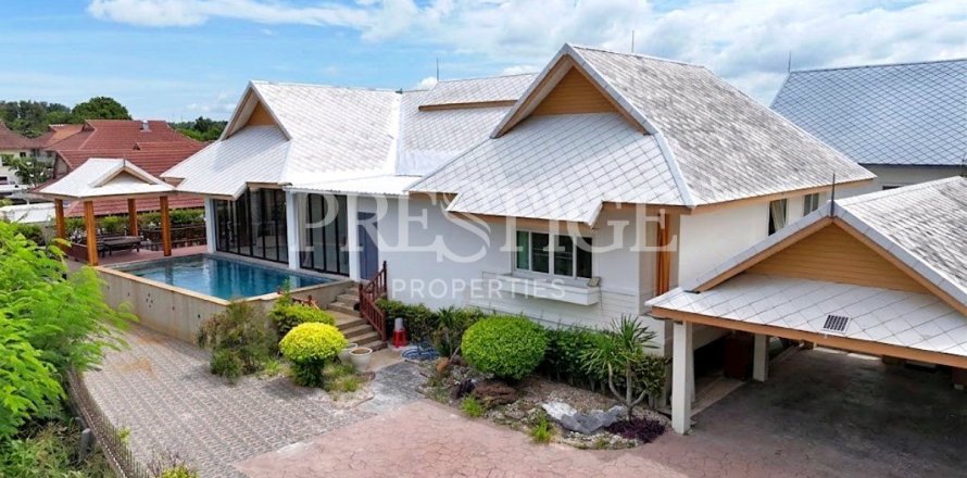 Haus in Pattaya, Thailand 6 Schlafzimmer № 233240