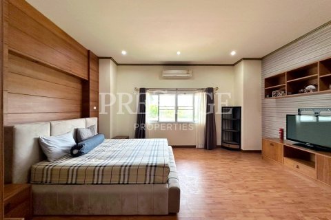 Haus in Pattaya, Thailand 6 Schlafzimmer № 233240 - Foto 11