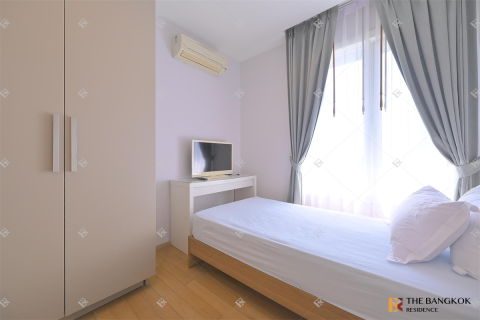 Condo in Bangkok, Thailand, 2 bedrooms № 185024 - photo 3