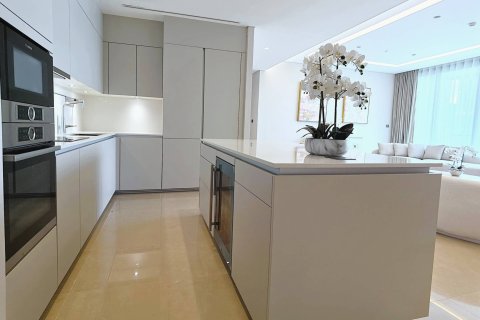 Penthouse in Bangkok, Thailand 5 bedrooms № 180622 - photo 6