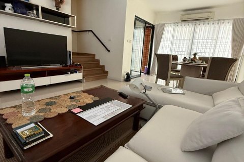 Townhouse in Phuket, Thailand 3 bedrooms № 148248 - photo 6