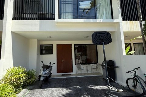 Townhouse in Phuket, Thailand 3 bedrooms № 148248 - photo 8
