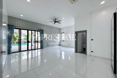 House in Pattaya, Thailand 3 bedrooms № 197620 - photo 10