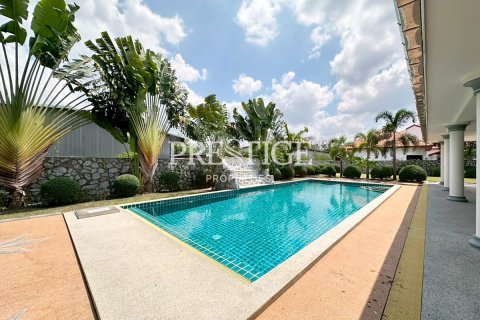 House in Pattaya, Thailand 3 bedrooms № 197620 - photo 28