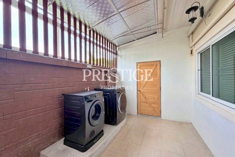 House in Pattaya, Thailand 4 bedrooms № 197621 - photo 21