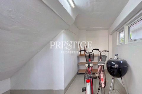 House in Pattaya, Thailand 4 bedrooms № 197621 - photo 17