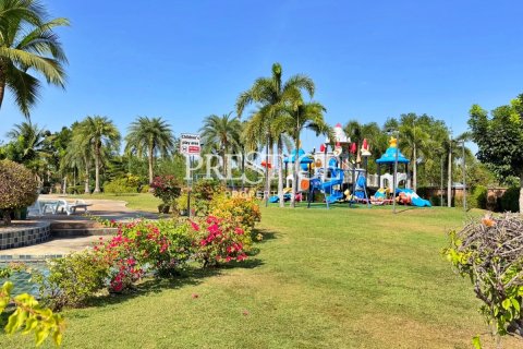 House in Pattaya, Thailand 4 bedrooms № 197621 - photo 29