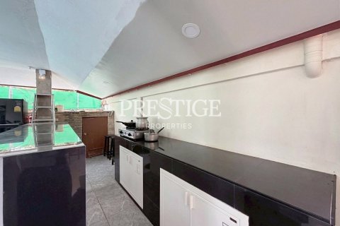 House in Pattaya, Thailand 4 bedrooms № 197621 - photo 20