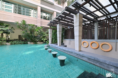Condo in Bangkok, Thailand, 3 bedrooms  № 189754 - photo 9
