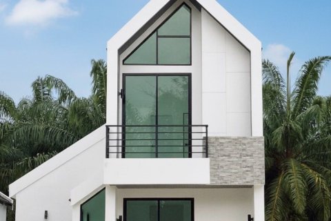 Maison à Phuket, Thaïlande 3 chambres № 153462 - photo 1