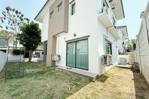 House in Pak Kret, Thailand 4 bedrooms № 153465 - photo 3