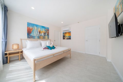 Condo in Kathu, Thailand, 2 bedrooms  № 140507 - photo 18