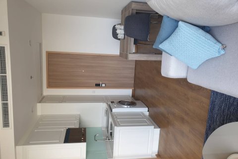Eigentumswohnung in Bangkok, Thailand, 1 Schlafzimmer  № 222591 - Foto 8