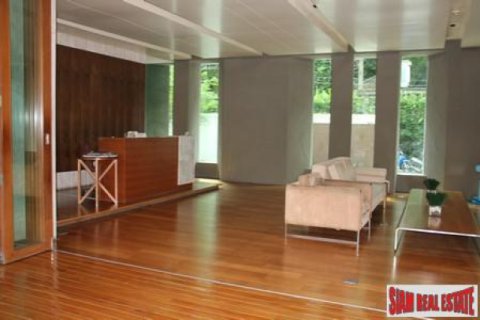 Apartment in Bangkok, Thailand 4 bedrooms № 192915 - photo 3