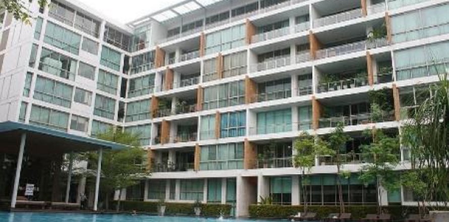 Apartment in Bangkok, Thailand 4 bedrooms № 192915