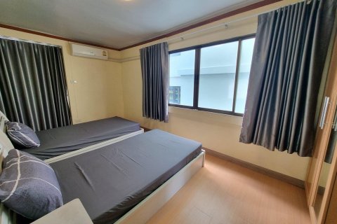 Condo in Chiang Mai, Thailand, 4 bedrooms  № 145676 - photo 6