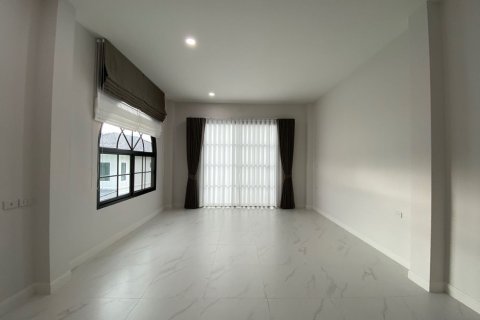 House in Chiang Mai, Thailand 3 bedrooms № 133348 - photo 24