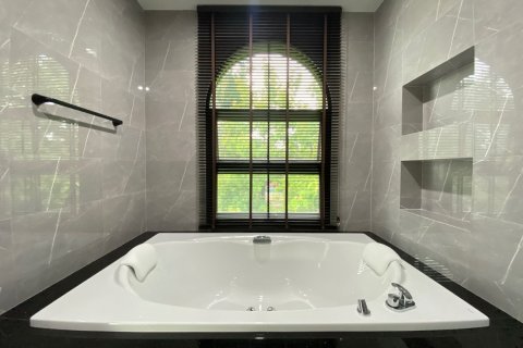 House in Chiang Mai, Thailand 3 bedrooms № 133348 - photo 26