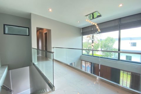 Maison à Chiang Mai, Thaïlande 4 chambres № 133350 - photo 20